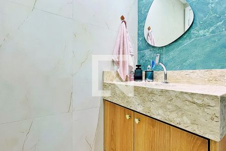 Apartamento à venda com 62m², 2 quartos e 1 vaga Apartamento à venda com 62m², 2 quartos e 1 vagaBanheiro