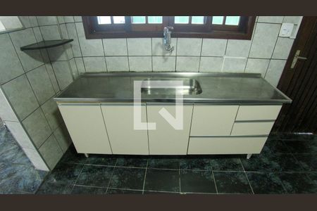 Casa à venda com 250m², 1 quarto e 2 vagas Casa à venda com 250m², 1 quarto e 2 vagasCozinha