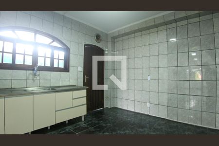 Casa à venda com 250m², 1 quarto e 2 vagas Casa à venda com 250m², 1 quarto e 2 vagasCozinha
