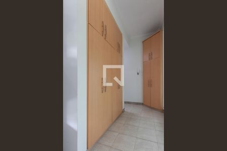 Casa para alugar com 450m², 4 quartos e 4 vagasCorredor