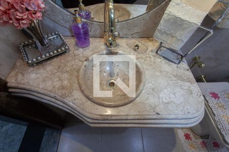 Casa para alugar com 450m², 4 quartos e 4 vagasLavabo