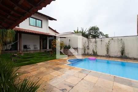 Casa para alugar com 450m², 4 quartos e 4 vagasPiscina