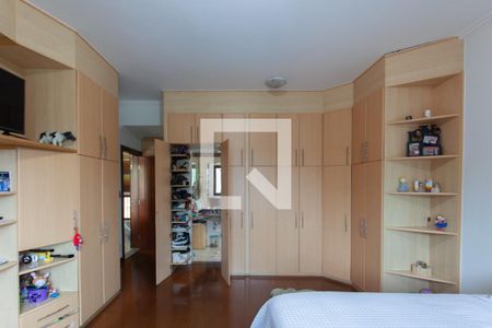 Casa para alugar com 450m², 4 quartos e 4 vagasSuíte