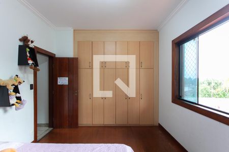 Casa para alugar com 450m², 4 quartos e 4 vagasQuarto 1