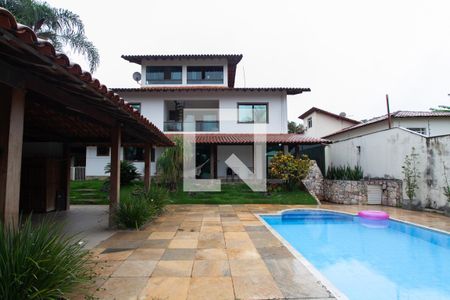 Casa para alugar com 450m², 4 quartos e 4 vagasPiscina