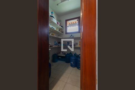 Casa para alugar com 450m², 4 quartos e 4 vagasDespensa