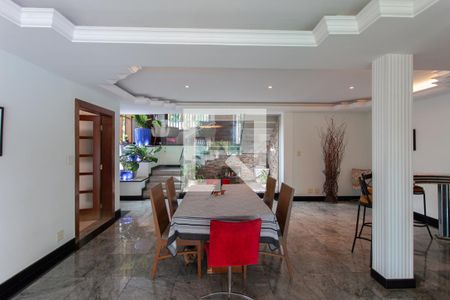 Casa para alugar com 450m², 4 quartos e 4 vagasSala 3