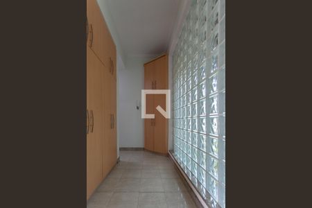 Casa para alugar com 450m², 4 quartos e 4 vagasCorredor