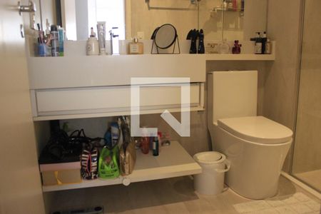 Apartamento à venda com 68m², 2 quartos e 1 vagaBanheiro da suíte