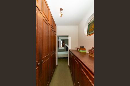 Casa à venda com 450m², 4 quartos e 3 vagasCloset da suíte