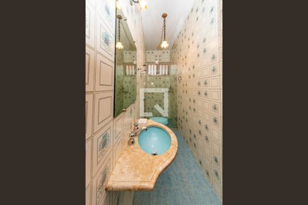 Casa à venda com 450m², 4 quartos e 3 vagasBanheiro Social 2