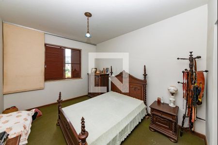 Casa à venda com 450m², 4 quartos e 3 vagasSuíte