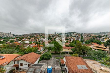 Casa à venda com 450m², 4 quartos e 3 vagasSuíte