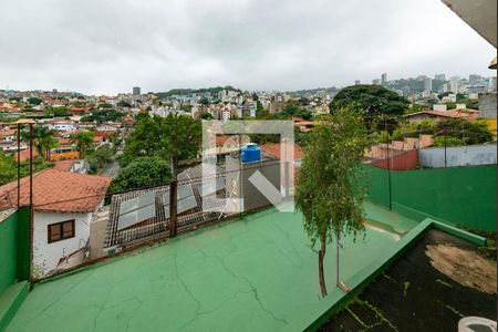 Casa à venda com 450m², 4 quartos e 3 vagasQuintal