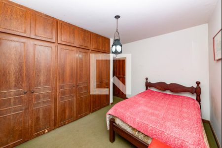 Casa à venda com 450m², 4 quartos e 3 vagasQuarto 2