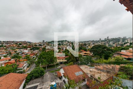 Casa à venda com 450m², 4 quartos e 3 vagasQuarto 4