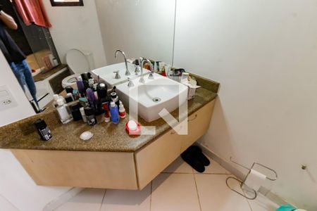 Apartamento à venda com 54m², 1 quarto e 2 vagasBanheiro
