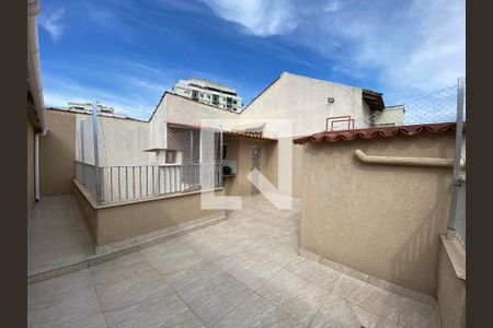 Apartamento à venda com 99m², 3 quartos e sem vagaTerraço