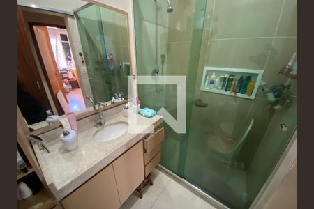 Apartamento à venda com 99m², 3 quartos e sem vagaBanheiro
