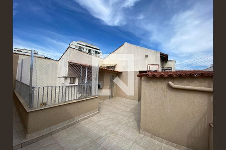 Apartamento à venda com 99m², 3 quartos e sem vagaTerraço