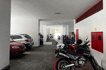 Apartamento para alugar com 82m², 2 quartos e 1 vagaÁrea comum - Garagem