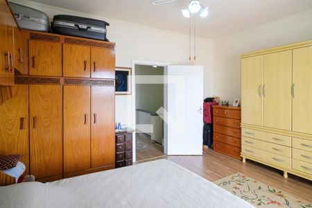 Casa à venda com 254m², 3 quartos e 5 vagasSuíte