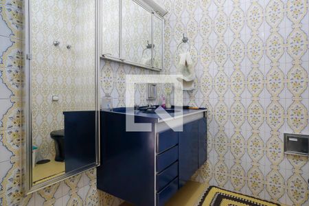 Casa à venda com 254m², 3 quartos e 5 vagasBanheiro 2