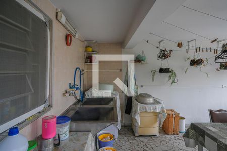 Casa à venda com 254m², 3 quartos e 5 vagasÁrea de serviço