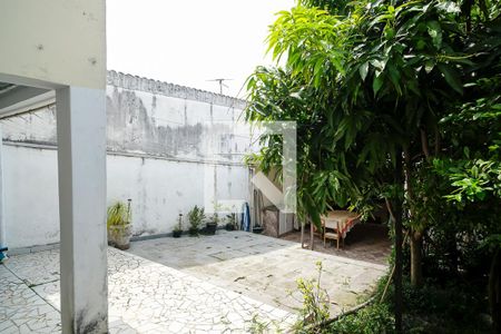 Casa à venda com 254m², 3 quartos e 5 vagasQuintal