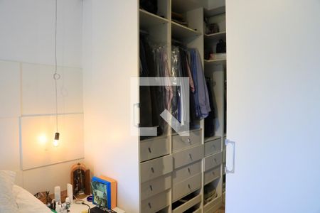 Apartamento à venda com 132m², 3 quartos e 3 vagasSuíte 2 Closet