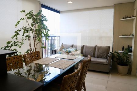 Sacada de apartamento à venda com 3 quartos, 132m² em Chácara Inglesa, São Paulo