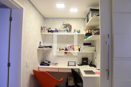 Apartamento à venda com 132m², 3 quartos e 3 vagasEscritório