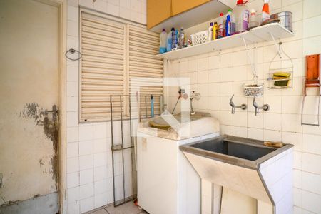 Casa à venda com 210m², 3 quartos e 2 vagas Casa à venda com 210m², 3 quartos e 2 vagasÁrea de Serviço