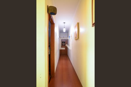 Casa à venda com 210m², 3 quartos e 2 vagas Casa à venda com 210m², 3 quartos e 2 vagasCorredor