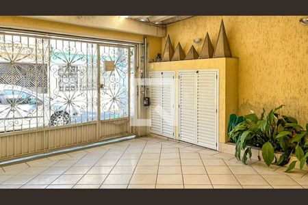 Casa à venda com 210m², 3 quartos e 2 vagas Casa à venda com 210m², 3 quartos e 2 vagasGaragem