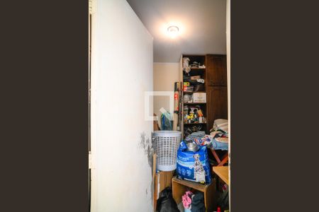 Casa à venda com 210m², 3 quartos e 2 vagas Casa à venda com 210m², 3 quartos e 2 vagasQuarto de Serviço