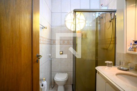 Casa à venda com 210m², 3 quartos e 2 vagas Casa à venda com 210m², 3 quartos e 2 vagasBanheiro da Suite