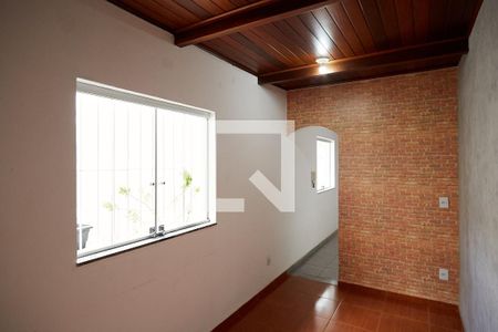 Casa para alugar com 200m², 3 quartos e 2 vagasSala