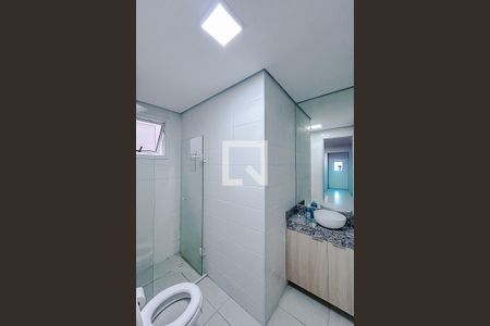 Banheiro de kitnet/studio para alugar com 1 quarto, 25m² em Cidade Mãe do Céu, São Paulo