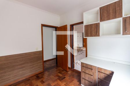 Casa à venda com 230m², 3 quartos e 4 vagas Casa à venda com 230m², 3 quartos e 4 vagasSuíte 2