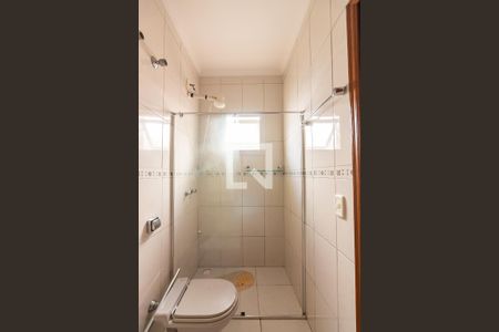 Casa à venda com 230m², 3 quartos e 4 vagas Casa à venda com 230m², 3 quartos e 4 vagasBanheiro da Suíte 2