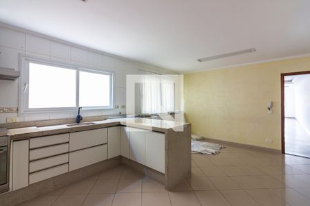 Casa à venda com 230m², 3 quartos e 4 vagas Casa à venda com 230m², 3 quartos e 4 vagasCozinha