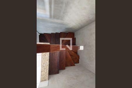 Apartamento à venda com 155m², 3 quartos e 2 vagasescada