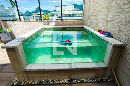 Apartamento à venda com 155m², 3 quartos e 2 vagascobertura - piscina