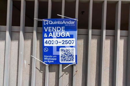 Casa à venda com 40m², 2 quartos e sem vaga Casa à venda com 40m², 2 quartos e sem vagaPlaca de Anuncio