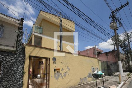 Apartamento à venda com 37m², 2 quartos e sem vaga Apartamento à venda com 37m², 2 quartos e sem vagaFachada