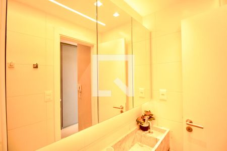 Banheiro de apartamento para alugar com 1 quarto, 26m² em Caminho das Árvores, Salvador