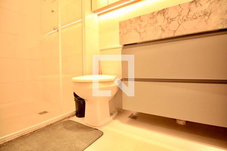 Banheiro de apartamento para alugar com 1 quarto, 26m² em Caminho das Árvores, Salvador