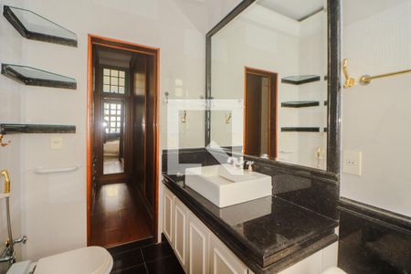 Casa para alugar com 360m², 5 quartos e 6 vagasBanheiro da Suíte 4