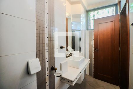 Casa para alugar com 360m², 5 quartos e 6 vagasBanheiro da Suíte 3